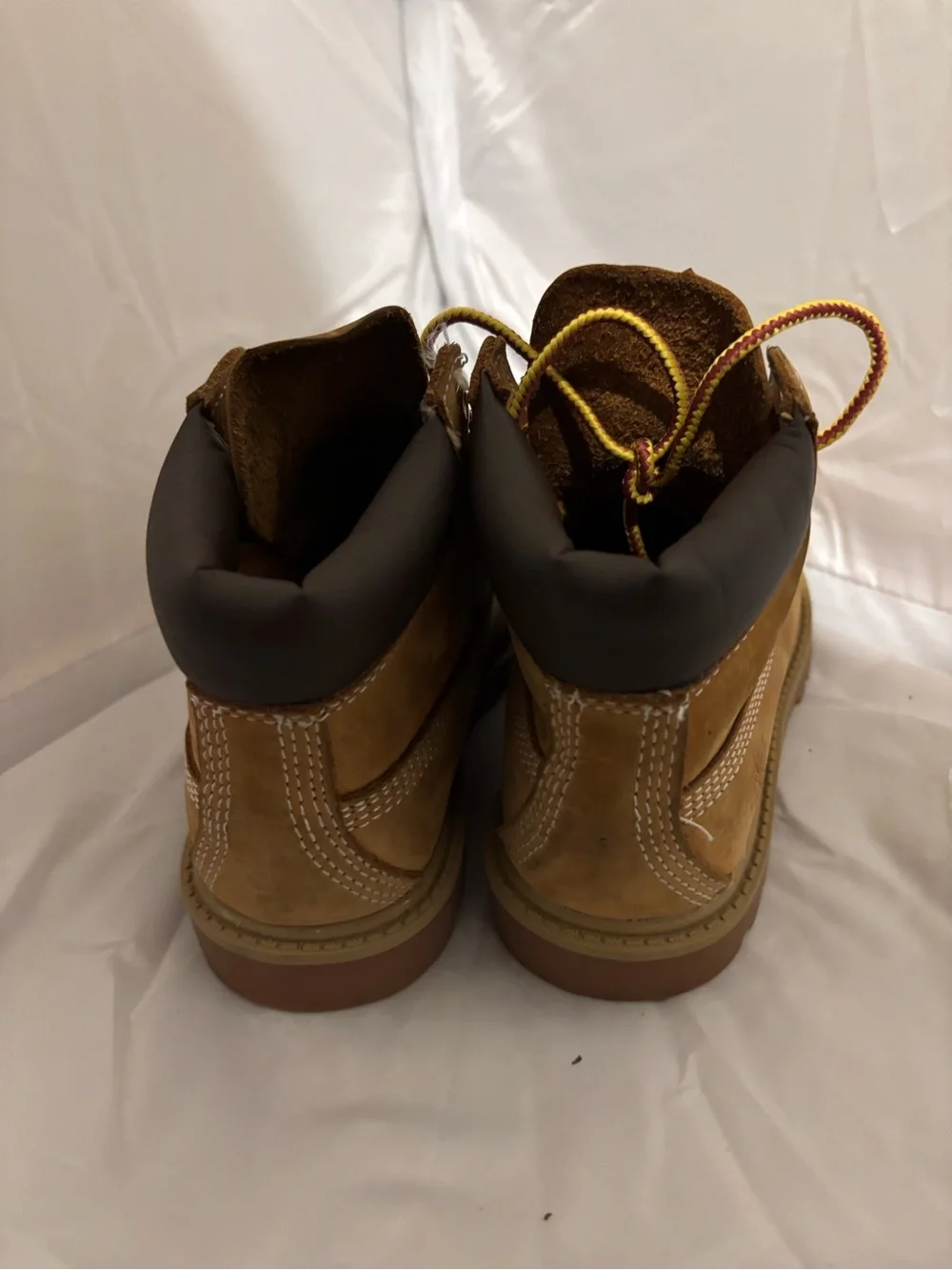 Timberland Kids Wheat Brown Lace-Up Waterproof Boots. Size 12